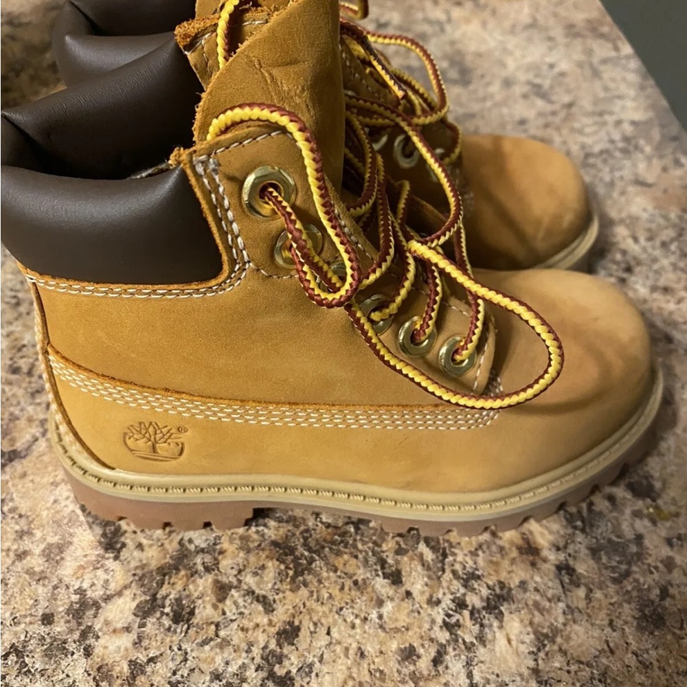 Super cute size 5 toddler timberland boots
